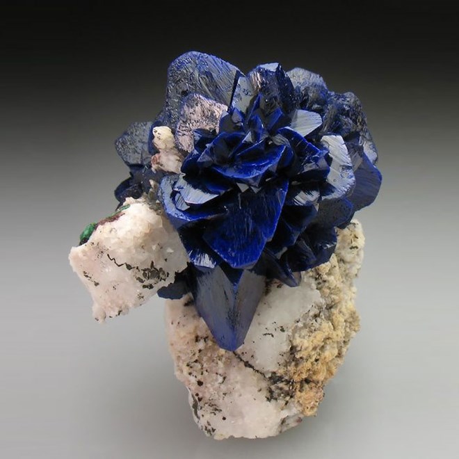 Picture 15 of Mysterious universe hidden in natural gems