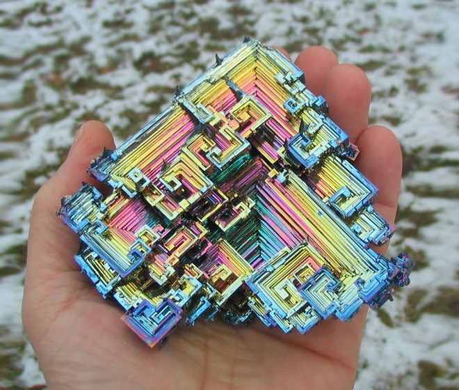 Picture 3 of Mysterious universe hidden in natural gems