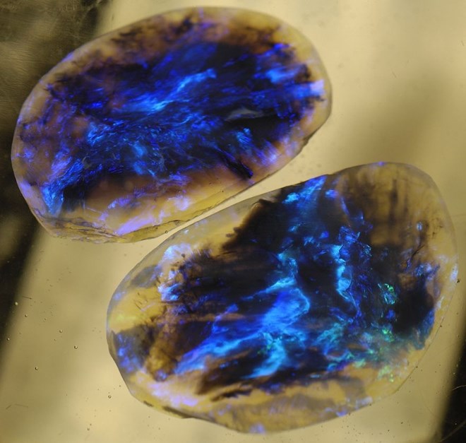 Picture 5 of Mysterious universe hidden in natural gems