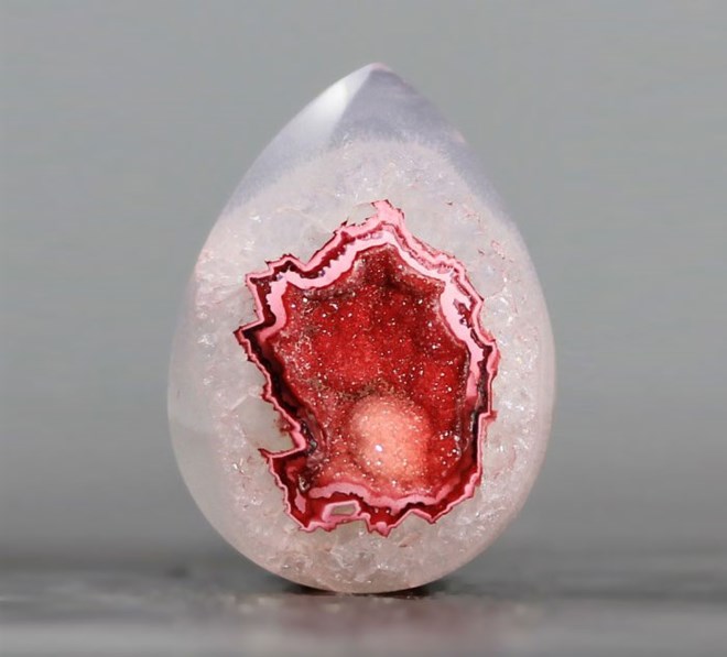 Picture 9 of Mysterious universe hidden in natural gems