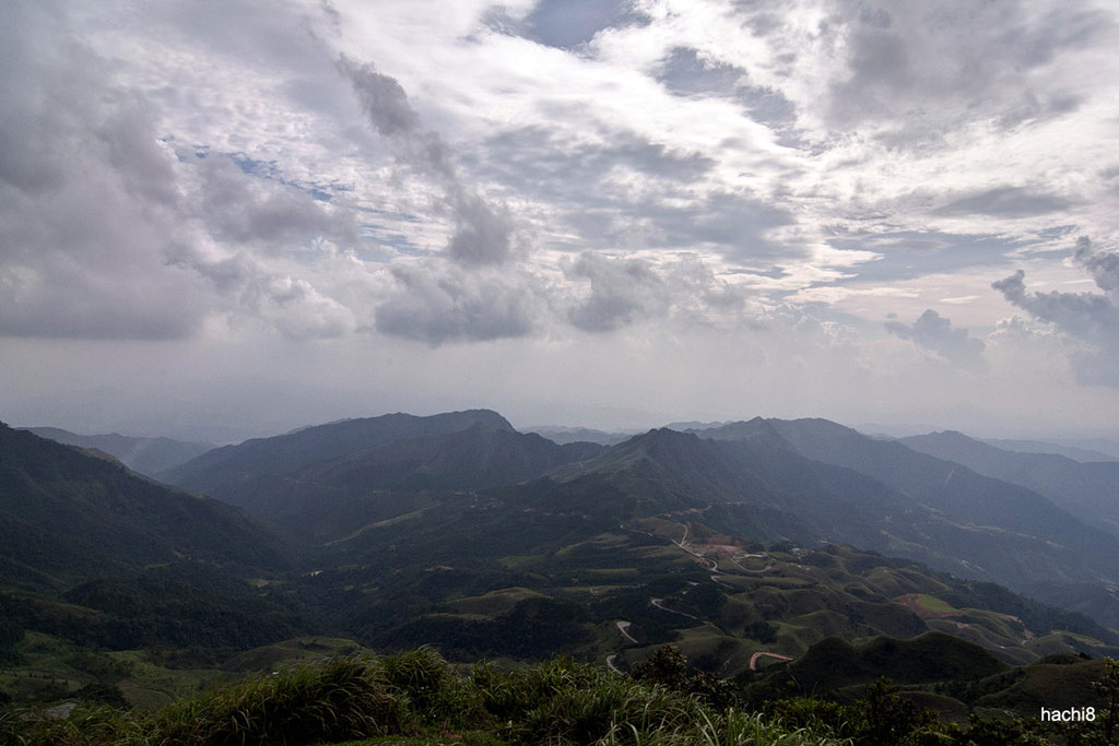 Picture 9 of Mysterious wild houses on the top of Mau Son