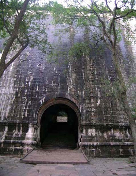 Picture 4 of Mysterious world largest tomb in ancient China