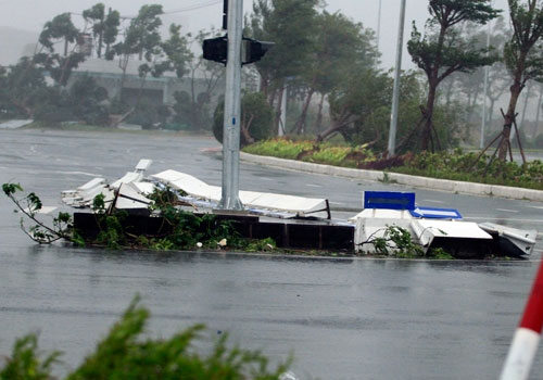 Picture 1 of Nari storm devastated the Central region