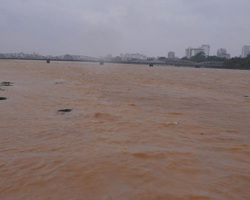 Picture 11 of Nari storm devastated the Central region