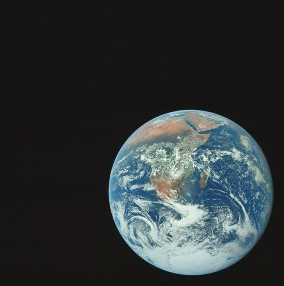 Picture 14 of NASA announced 8,400 photos of the process of exploring the Moon