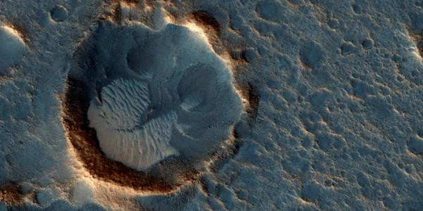 Picture 1 of NASA announced the real picture of the landfall in the movie about Mars