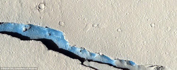 Picture 1 of NASA announces 15 beautiful images of Mars