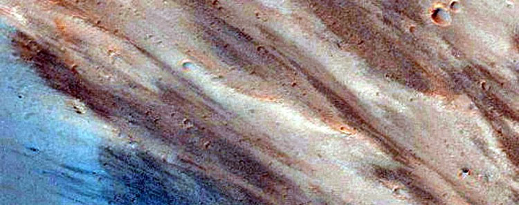 Picture 9 of NASA announces 15 beautiful images of Mars