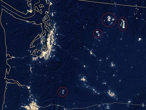 Picture 1 of NASA captured the image of the big wildfire in America