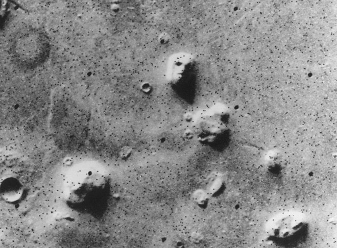 Picture 1 of NASA explains strange images on Mars