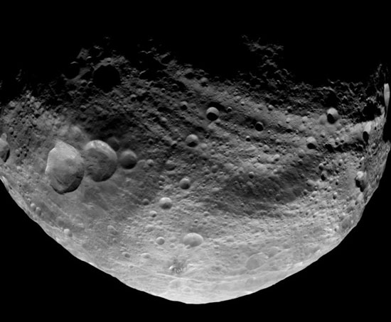 Picture 2 of NASA explores the abandoned planet Vesta