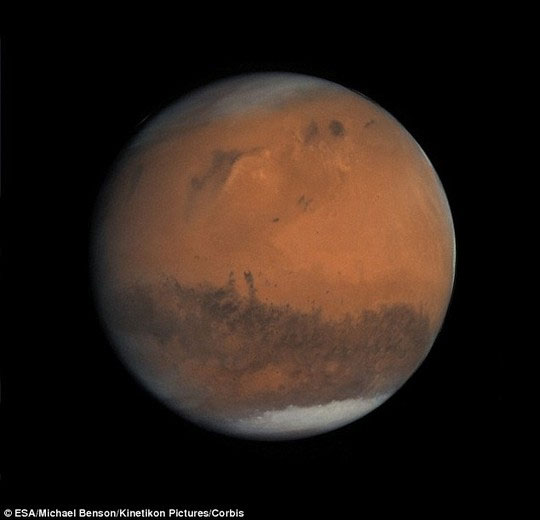 Picture 2 of NASA found signs of life on Mars
