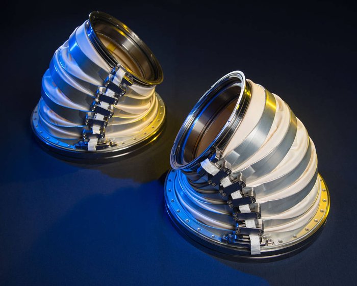 Picture 14 of NASA launched two outfits for astronauts to Mars