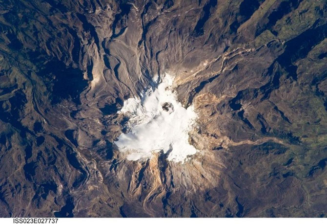 Picture 7 of NASA photos of volcanoes on Earth will make you feel small