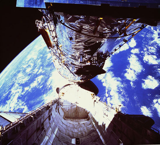 Picture 10 of NASA spacecraft 'diary' through photos