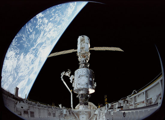 Picture 14 of NASA spacecraft 'diary' through photos