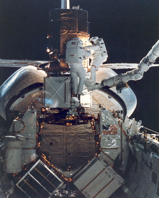 Picture 7 of NASA spacecraft 'diary' through photos