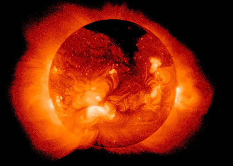 Picture 1 of NASA successfully deciphered the long-standing mystery about the Sun.