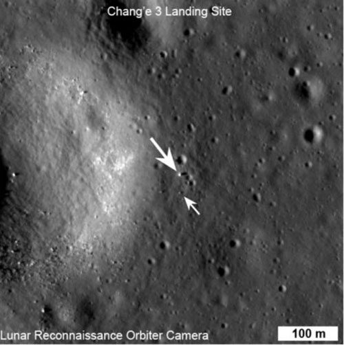 Picture 1 of NASA takes a picture of the Jade Rabbit's self-propelled device on the moon