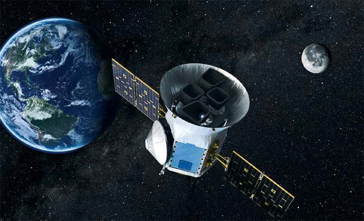 Picture 1 of NASA's new spacecraft begins its mission to explore the world