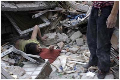Picture 1 of Nearly 10,000 people die from earthquakes in China (*)