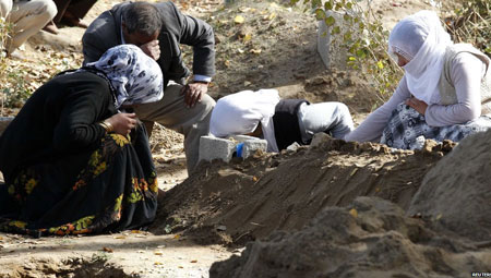 Picture 1 of Nearly 300 people died, thousands of people slept outside in the cold