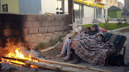 Picture 5 of Nearly 300 people died, thousands of people slept outside in the cold