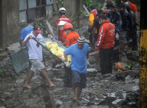 Picture 4 of Nesat killed 18 Filipinos