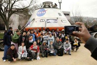 Picture 1 of New American spacecraft resembles flying saucers