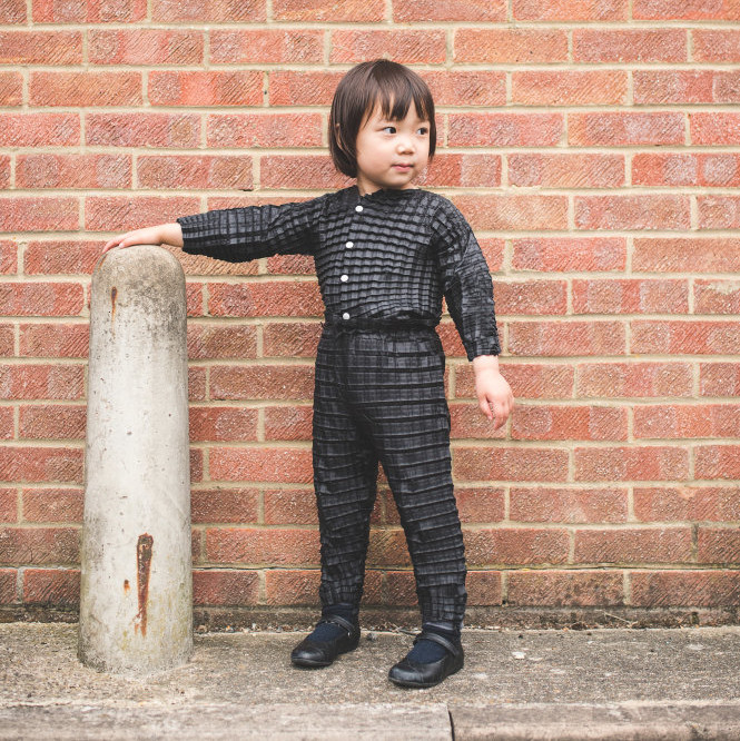 Picture 4 of New invention: 'big' clothes with children