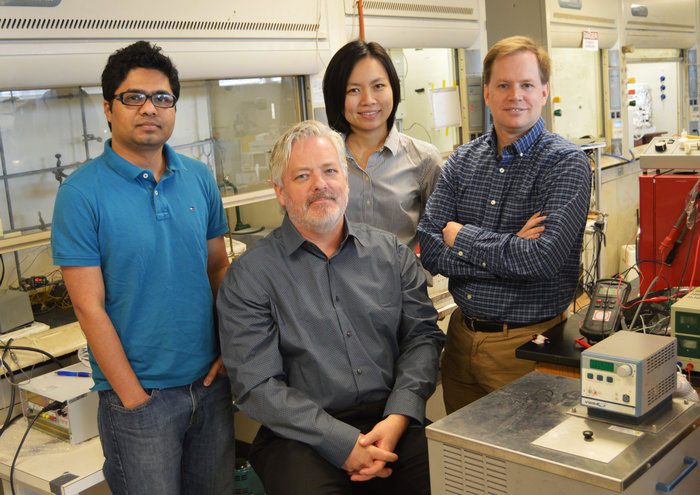 Picture 2 of New research helps turn emissions back into gasoline