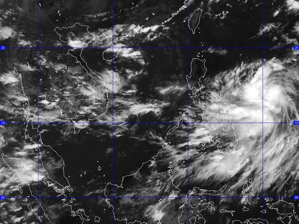 Picture 1 of New storm appeared on the East Sea