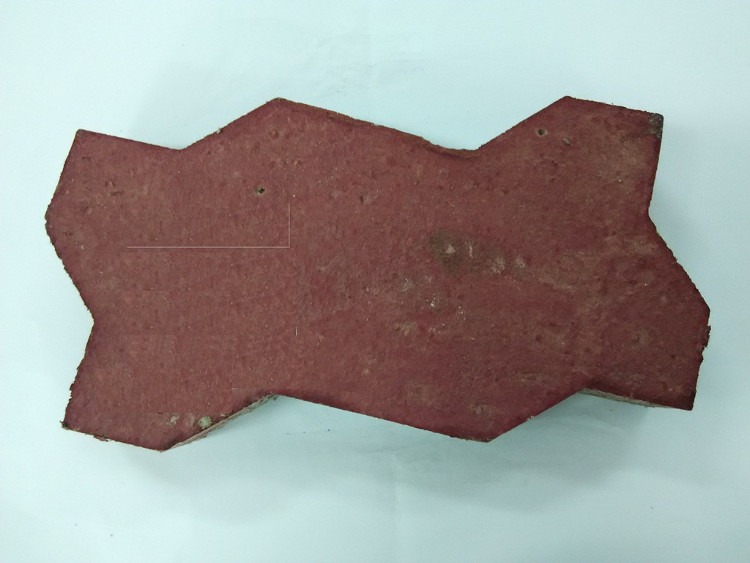 Picture 2 of New technology turns waste plastic powder of electronic circuit boards into building bricks