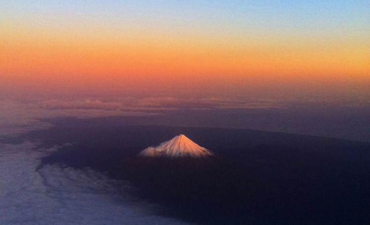Picture 1 of New Zealand gave human rights to the sacred mountain of 120,000 years old