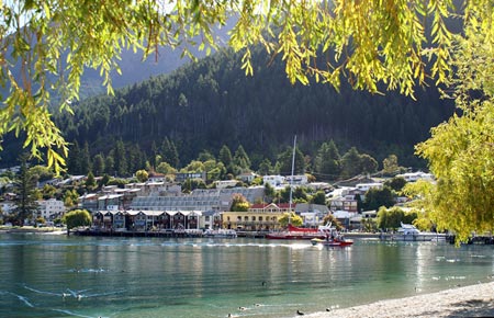 Picture 2 of New Zealand was pushed to Australia after an earthquake