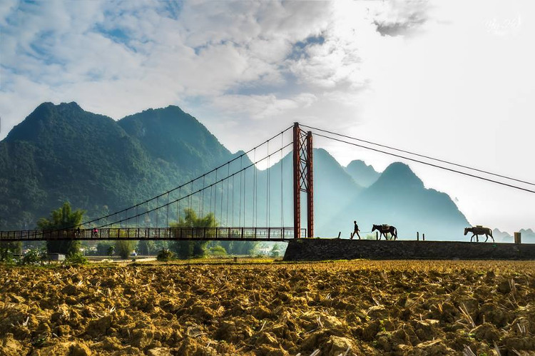 Picture 1 of Non Nuoc Cao Bang is as beautiful as picturesque through NAG lenses