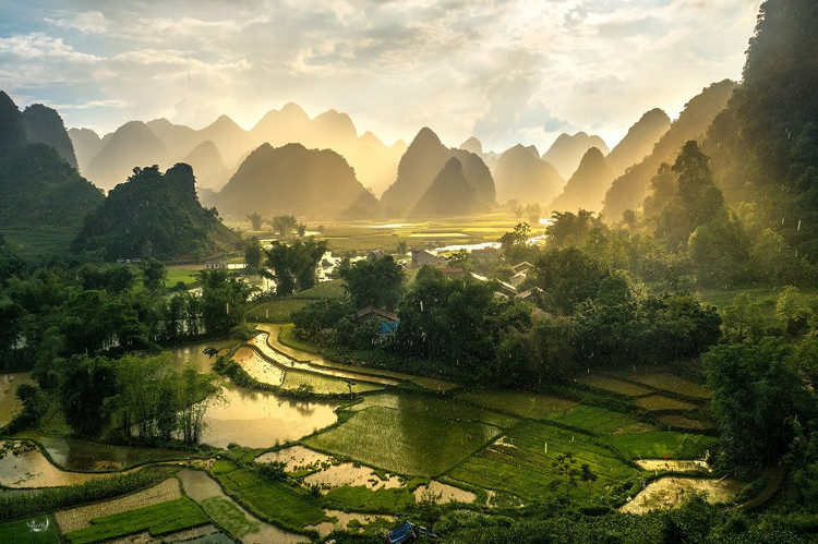 Picture 19 of Non Nuoc Cao Bang is as beautiful as picturesque through NAG lenses