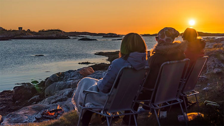 Picture 4 of Norwegian Island wants to be the first place in the world 'without time'