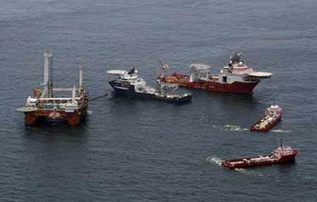 Picture 1 of Oil again sprayed under the Gulf of Mexico