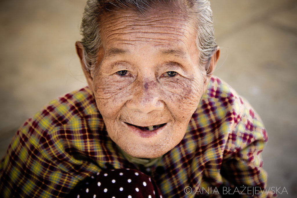 Picture 10 of Old age smile: 'No teeth' is still beautiful