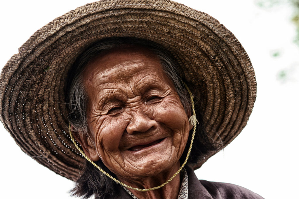 Picture 12 of Old age smile: 'No teeth' is still beautiful