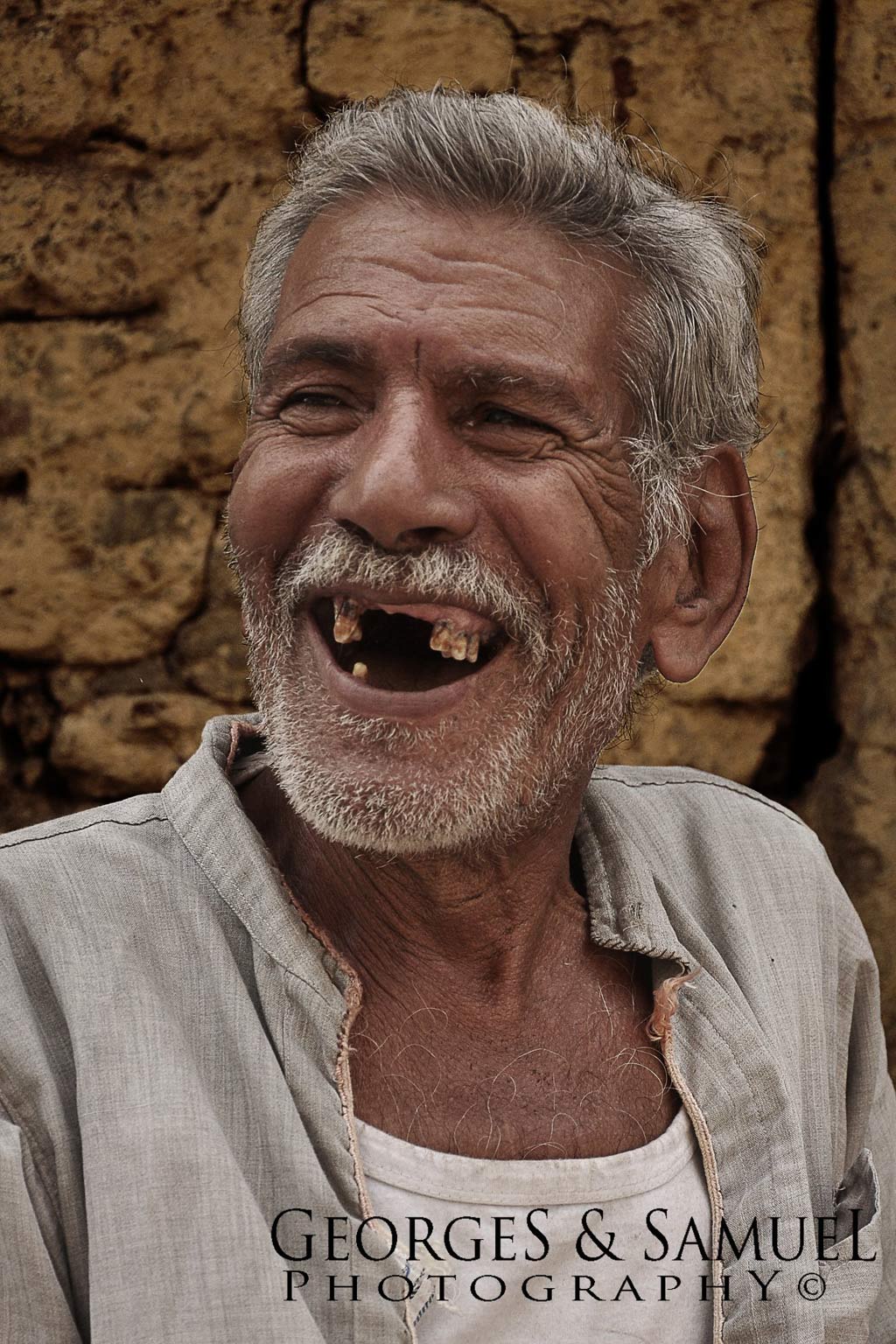 Picture 13 of Old age smile: 'No teeth' is still beautiful