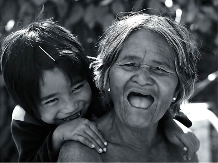 Picture 6 of Old age smile: 'No teeth' is still beautiful