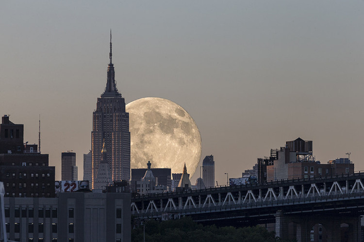 Picture 4 of On November 14, the largest super moon in 70 years will appear