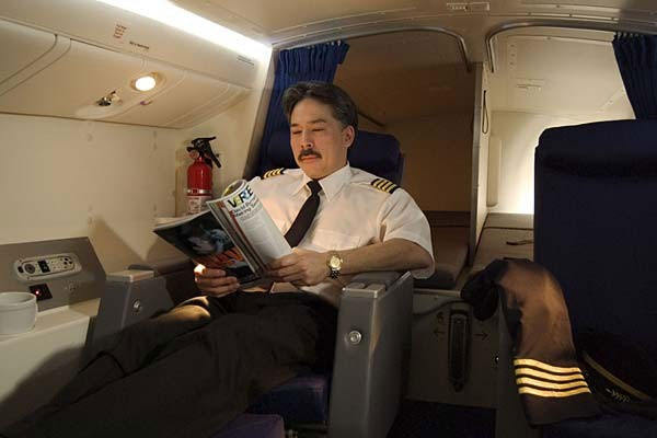 Picture 14 of Overview of super safe Boeing 777 aircraft