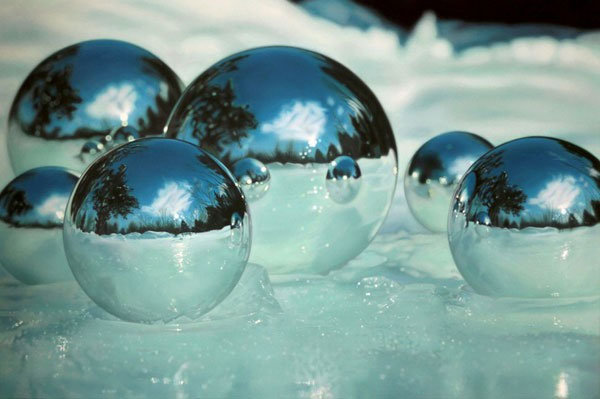 Picture 4 of Painting illusion reflections makes it difficult to distinguish the fake