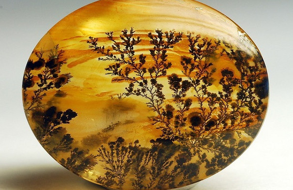 Picture 6 of Painting natural landscapes in agate stones