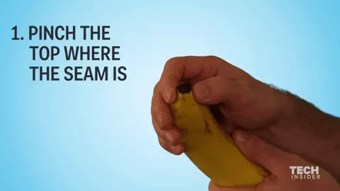Picture 3 of Peeling bananas is not difficult but the truth is still full of people doing