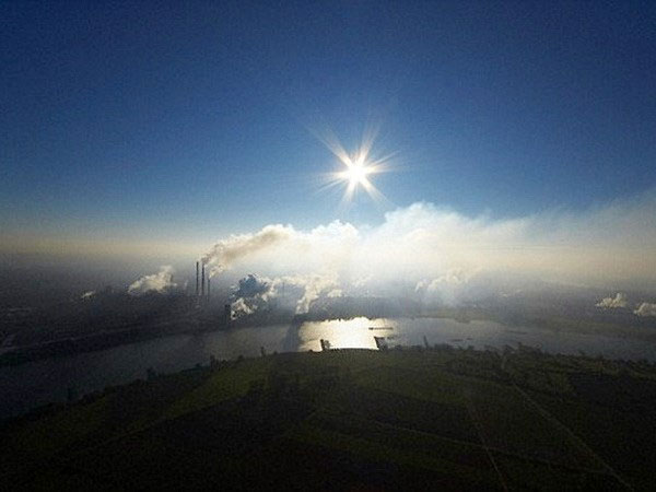 Picture 2 of People are not the only factor causing climate change