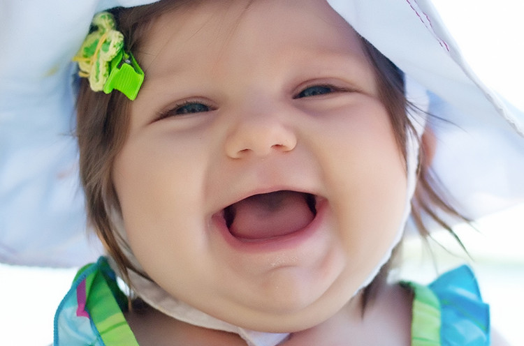 Picture 1 of People are smarter thanks to smiles